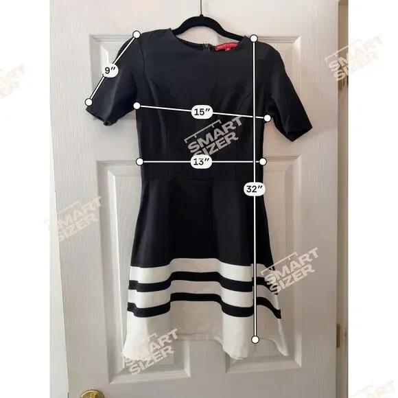 Beautiful Dress by Saks Fifth Avenue Size Medium - Picture 3 of 5